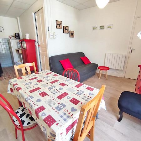 Les 3 Renards, T2 Bis, Parking, Centre Luchon, Casier A Skis, 4 Personnes Bagneres-de-Luchon Luaran gambar